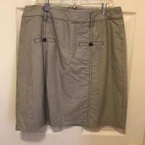 Lana sport size large skirt